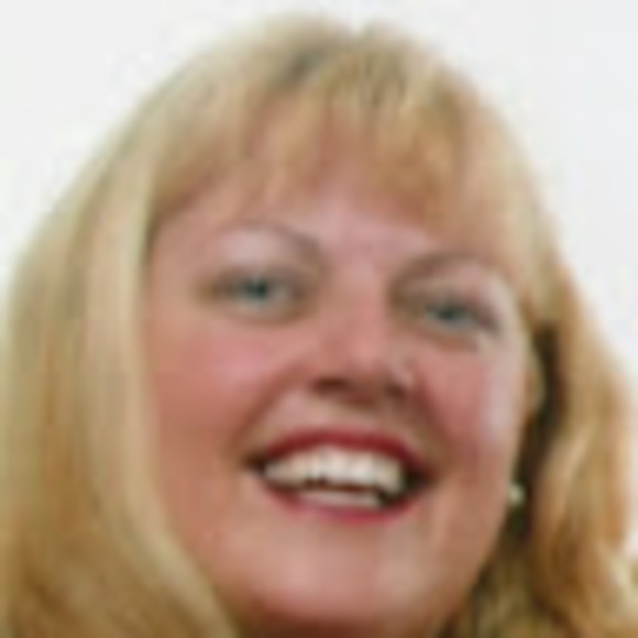 Meet your Posher, Lisa - Picture 1 of 1